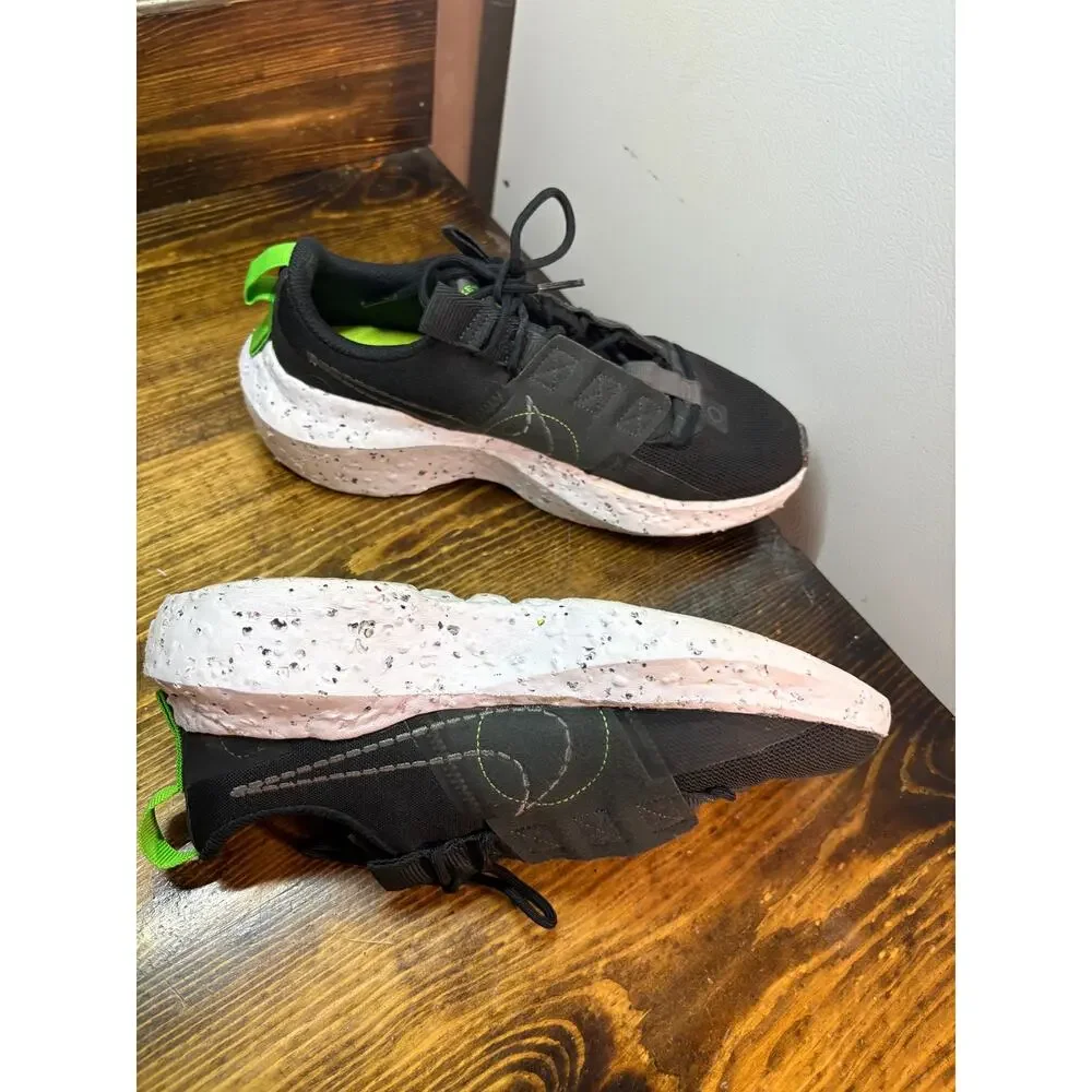 Nike Black‎ Sneakers Size 8